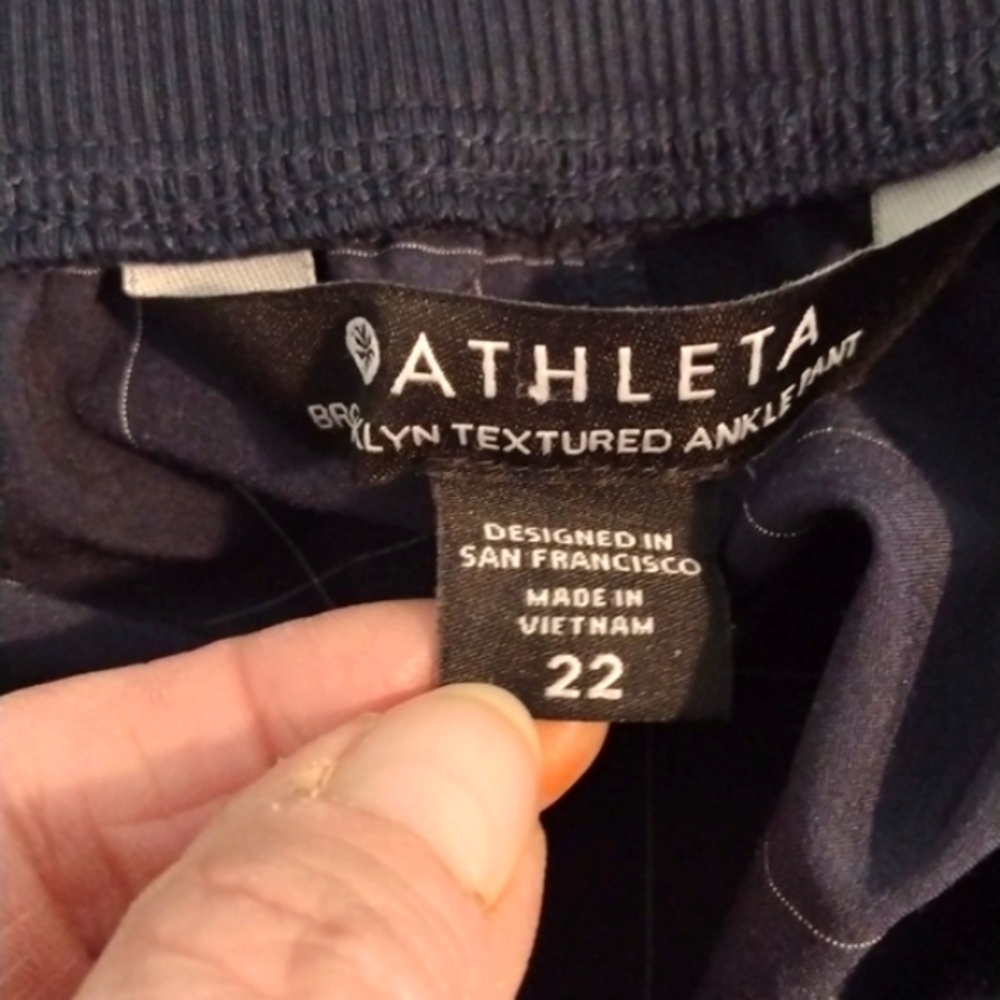 Athleta Brooklyn Navy windowpane textured ankle pant Size 22 EUC - Picture 7 of 7